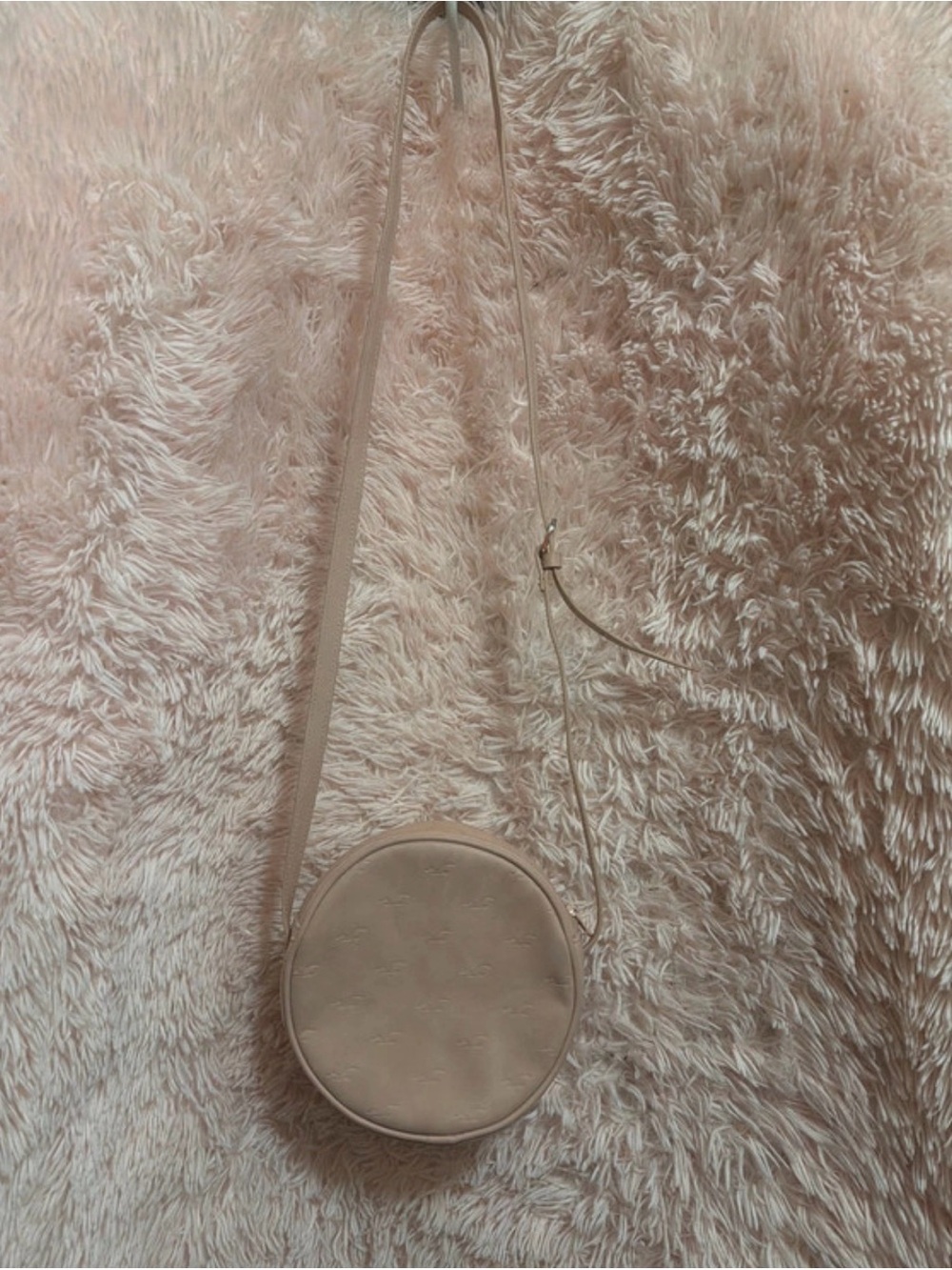 NWOT Hollister light blush Round Crossbody Bag - Minimal Chic
